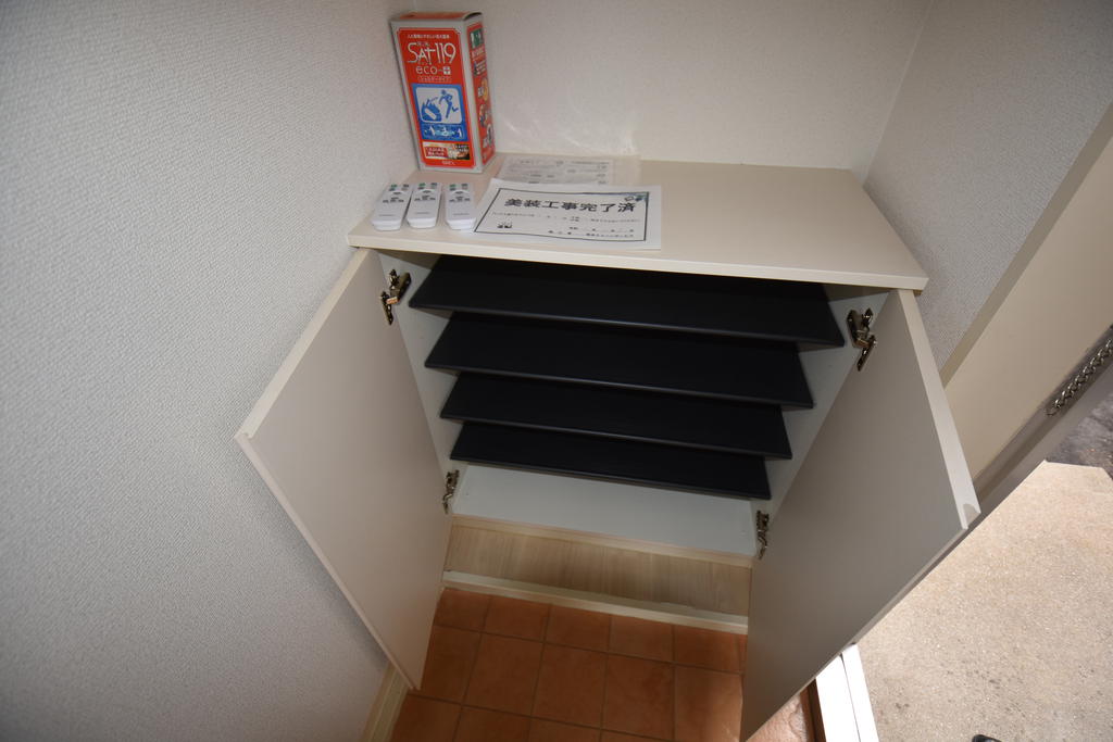 玄関　玄関回りもすっきり！