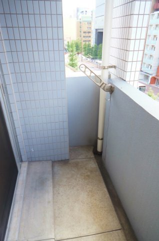 バルコニー　外からの目が気にならないバルコニーで洗濯物が干せます