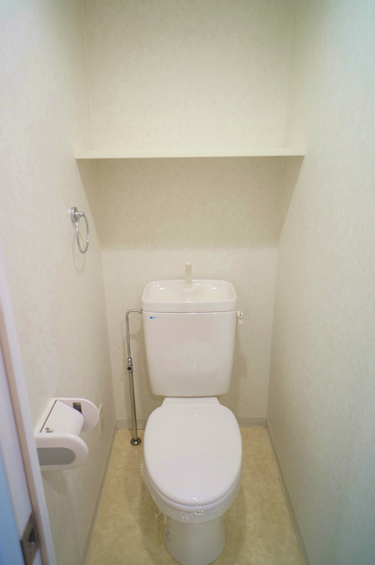 トイレ　コンパクトで使いやすいトイレです