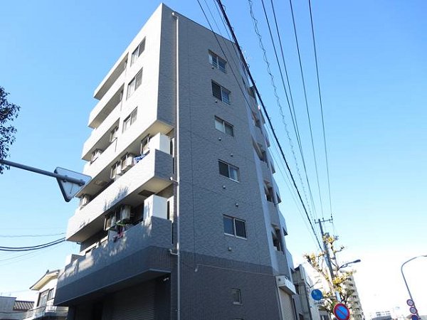 江戸川区上一色のマンションの建物外観