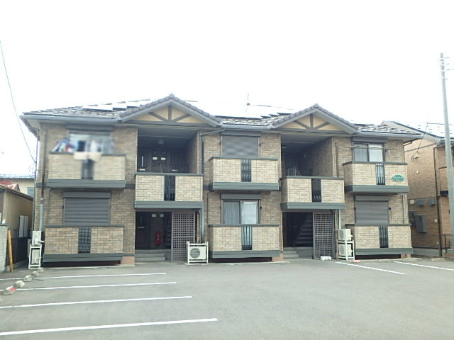 栃木市薗部町のアパートの建物外観