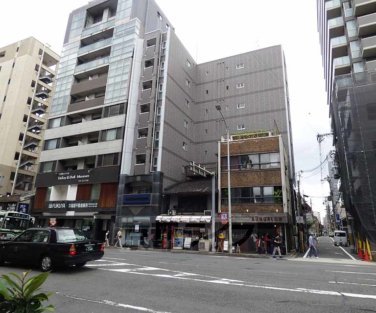 京都市下京区高野堂町のマンションの建物外観