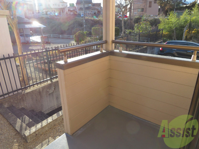 バルコニー　広いバルコニーが付いて晴れた日は洗濯物が干せますね