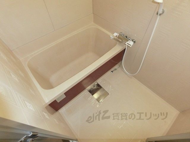 バス・シャワールーム　風呂