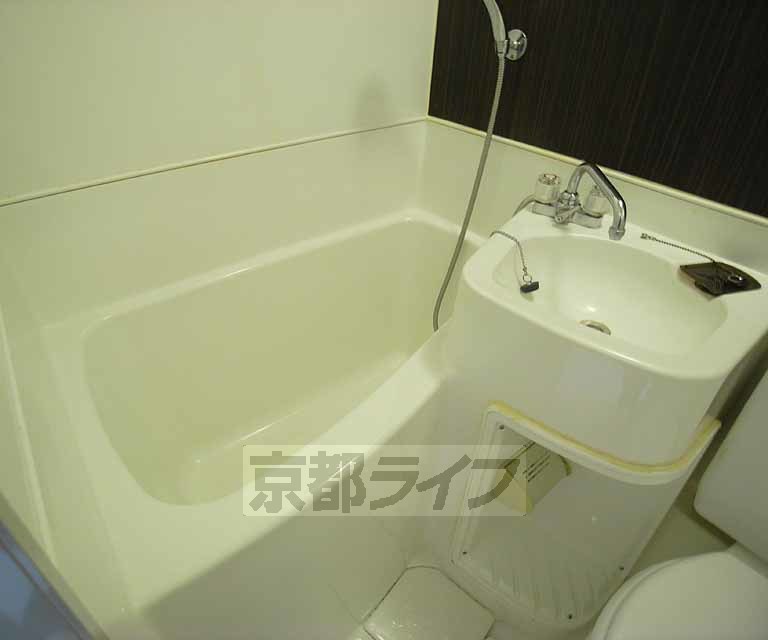 バス・シャワールーム　バスです。