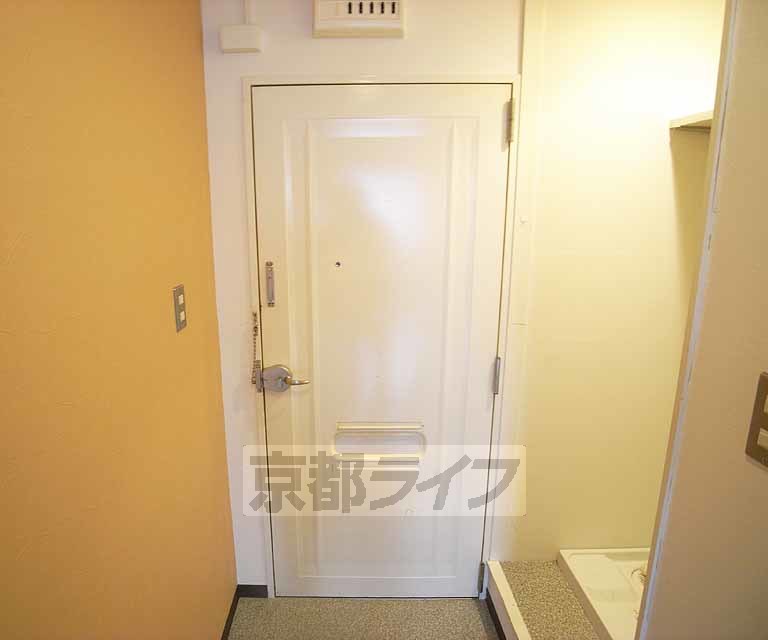 玄関　玄関です。