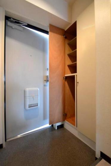 玄関　玄関収納有り（＾○＾）