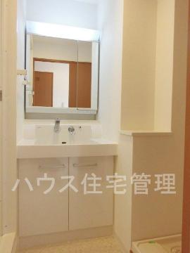 【高槻市古曽部町のマンションの洗面設備】