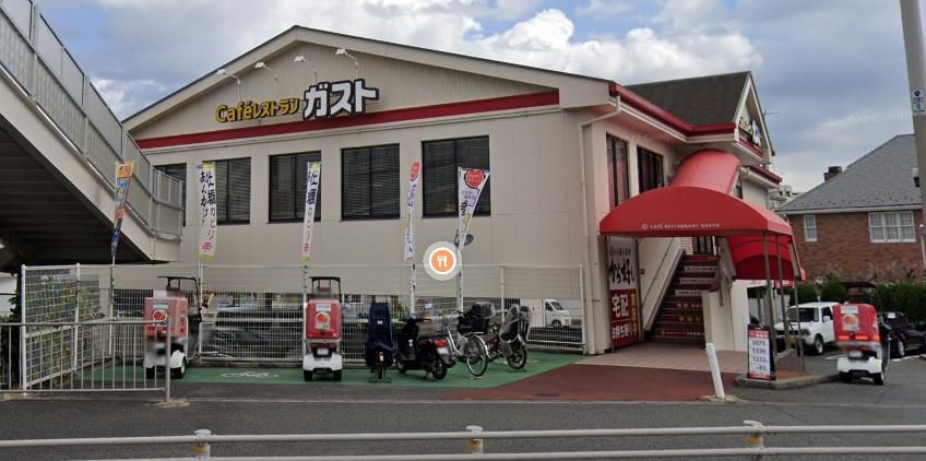 【横浜市磯子区杉田のアパートの飲食店】