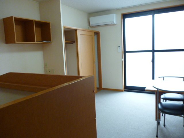 居室・リビング　きれいな洋室です