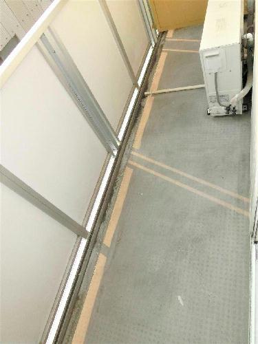 バルコニー　洗濯物を外干しできます