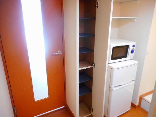 その他　電子レンジ、冷蔵庫完備
