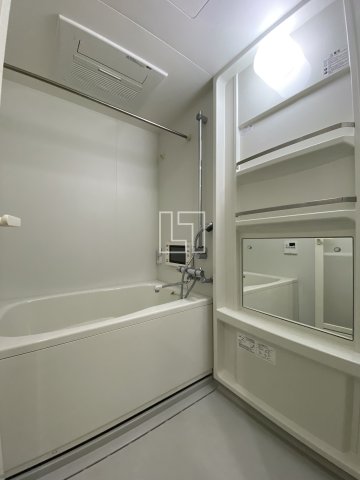 バス・シャワールーム　フレンシアノイエ難波南　浴室