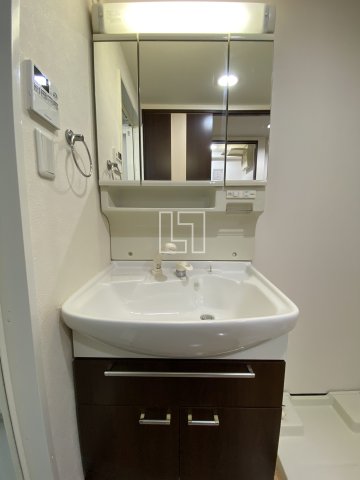 洗面設備　フレンシアノイエ難波南　独立洗面台