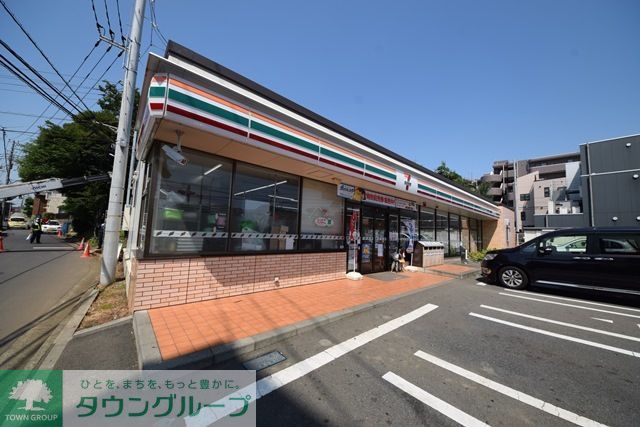 コンビニ　セブンイレブン横浜泉区役所前店（コンビニ）まで1450m