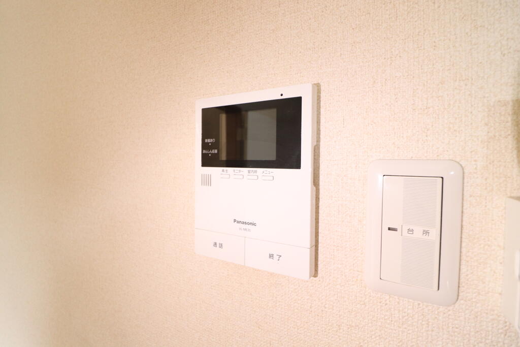 セキュリティ　モニター付きインターホンです★