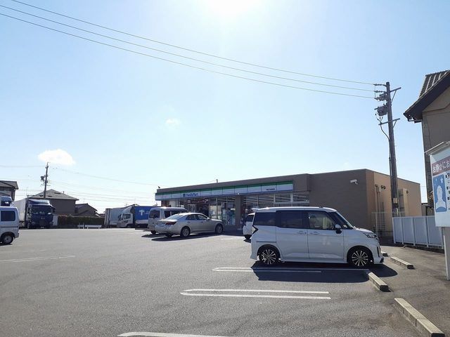 コンビニ　ファミリーマート 西尾下矢田町（コンビニ）まで400m