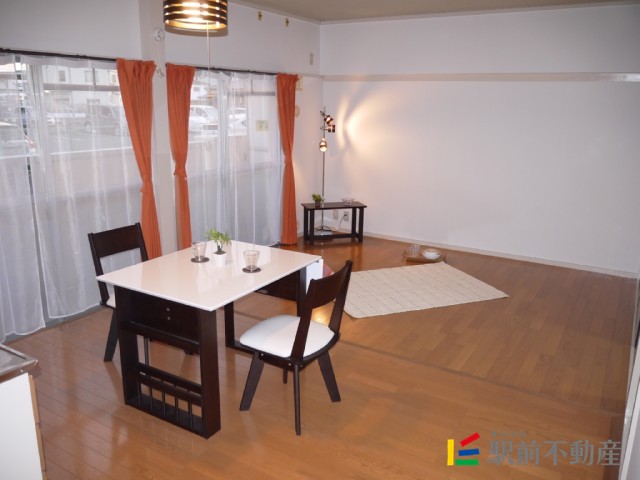 居室・リビング　I・１０４号室（モデルルーム）