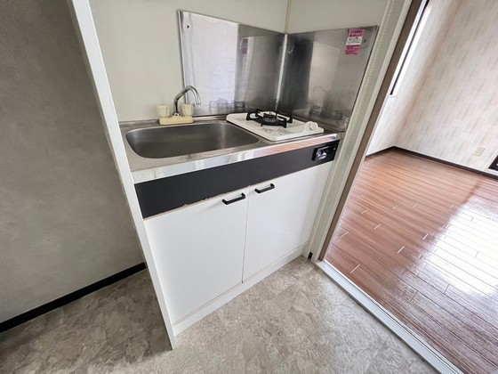 キッチン　※別部屋の写真です