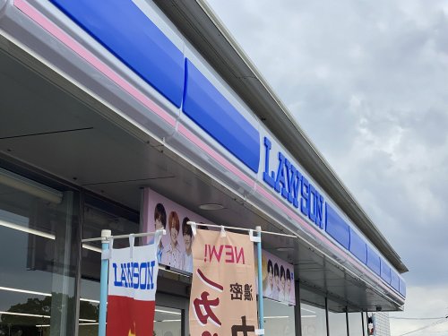 コンビニ　ローソン（コンビニ）まで158m