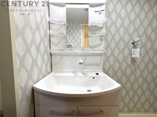 洗面設備　使いやすい洗面台です☆