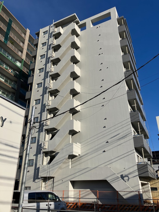 建物外観　建築中