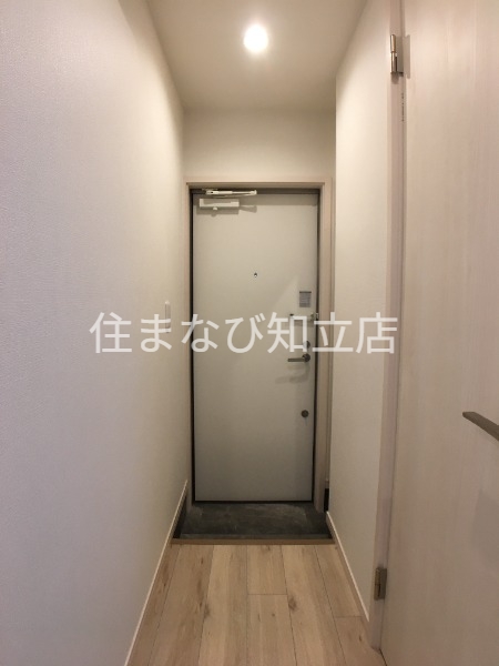 玄関　同型別部屋写真