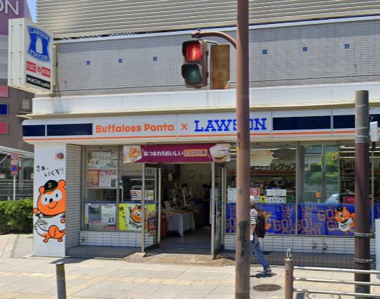 コンビニ　ローソン 大阪ドームシティ店（コンビニ）まで210m