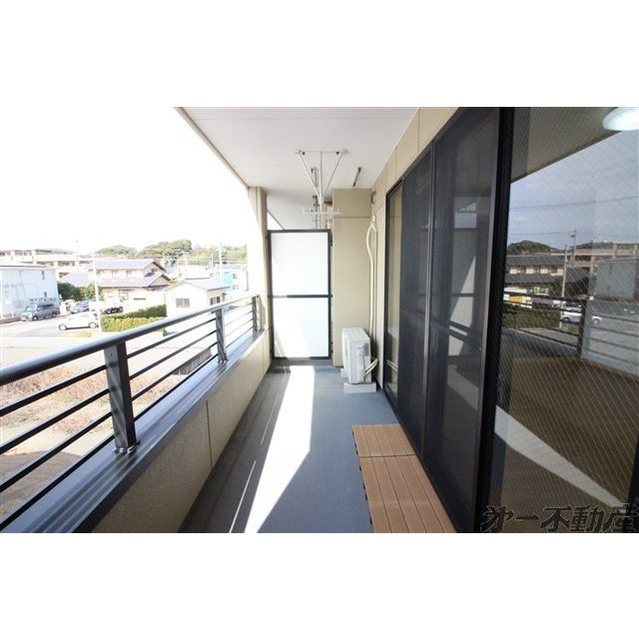 バルコニー　バルコニー