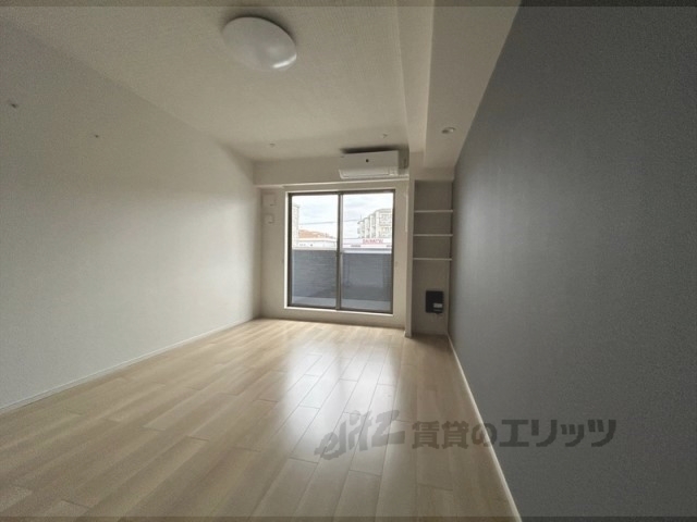 居室・リビング　洋室