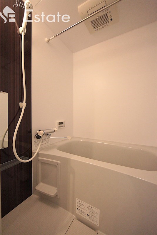 バス・シャワールーム　バスルーム