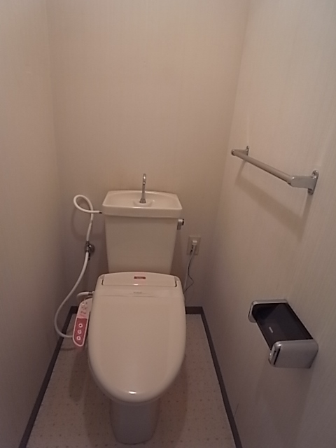 トイレ　シャワートイレ