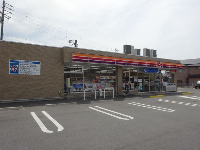 コンビニ　サークルＫ（コンビニ）まで400m