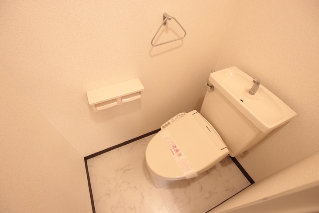 トイレ　温水洗浄便座のトイレ★★