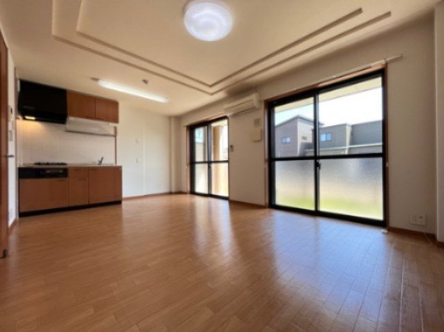 居室・リビング　画像は別号室。ご参考にどうぞ