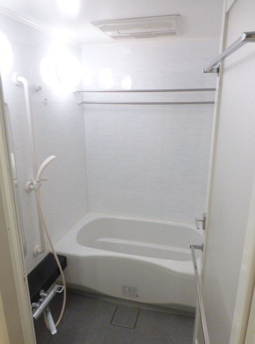 バス・シャワールーム　※別部屋写真参照