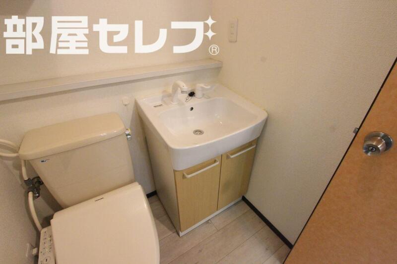 洗面設備　シャンプードレッサー付き