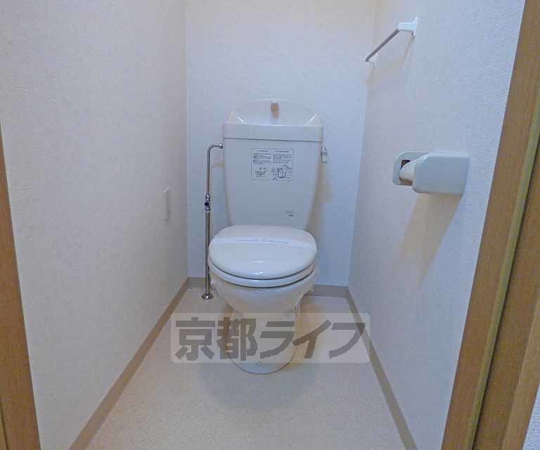 トイレ　清潔感のあるトイレです。