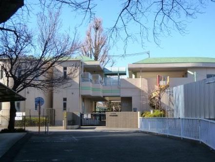 幼稚園・保育園　芦花幼稚園（幼稚園・保育園）まで453m