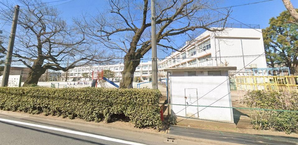 小学校　練馬区立開進第一小学校（小学校）まで640m
