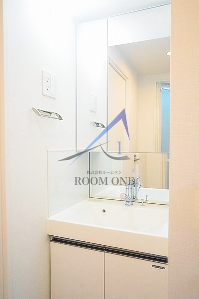 洗面設備　洗面台です。