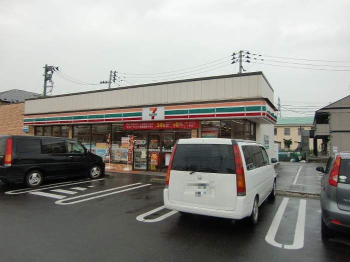 コンビニ　セブンイレブン（コンビニ）まで1860m