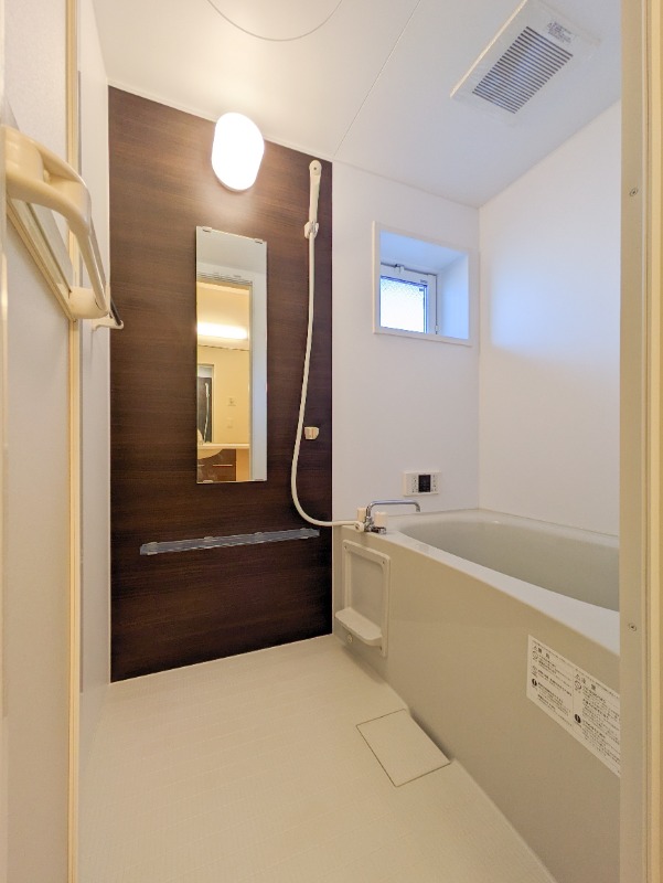 バス・シャワールーム　図面と現状に相違がある場合には現状を優先