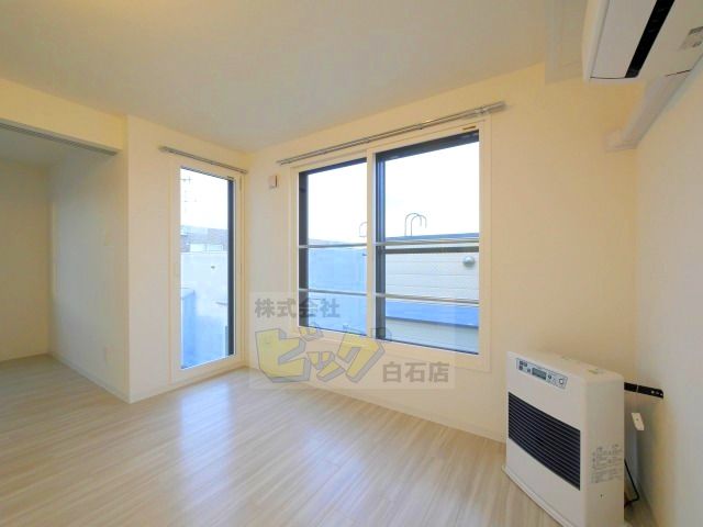 居室・リビング　お洒落なデザイナーズマンションです♪