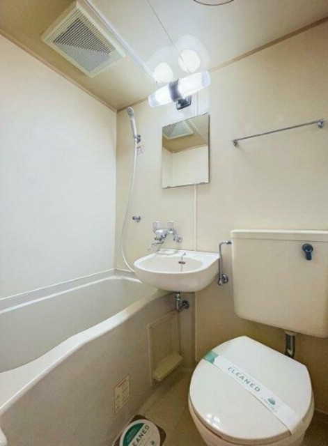 バス・シャワールーム