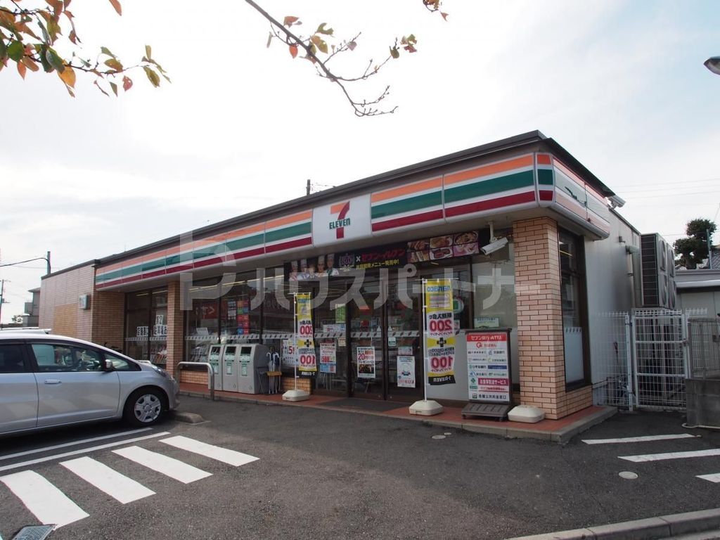 コンビニ　セブンイレブン船橋古作3丁目店（コンビニ）まで120m