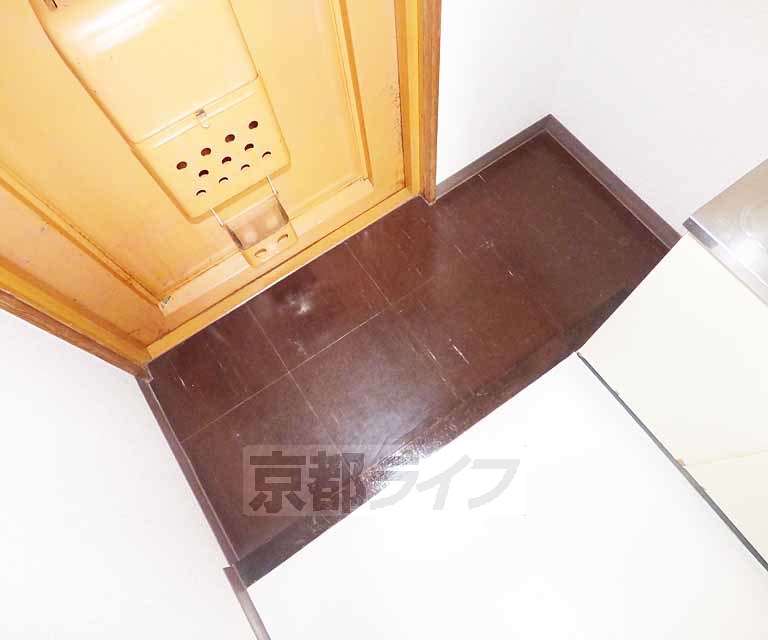 玄関　大きな段差がありません