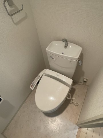 トイレ　トイレもきれいです