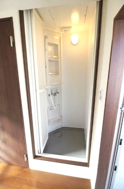 バス・シャワールーム　シャワールーム