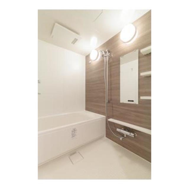 バス・シャワールーム　※写真は同タイプ住戸です。